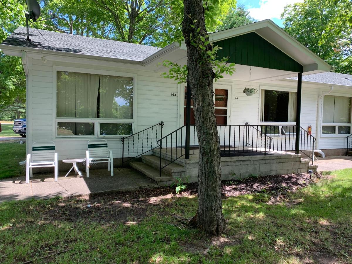 Maxwelton Braes Lodge & Golf Course Бейлис Харбър Екстериор снимка