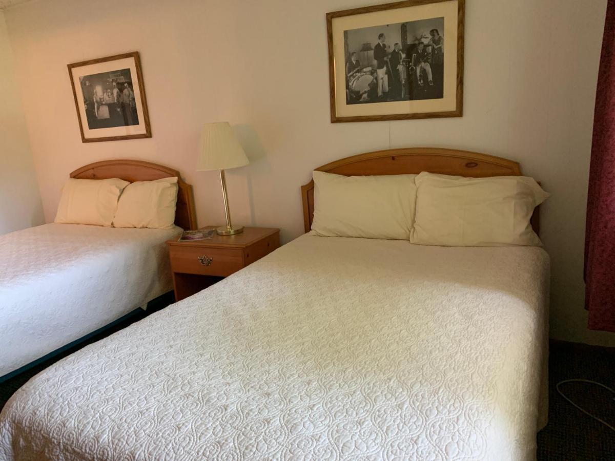 Maxwelton Braes Lodge & Golf Course Бейлис Харбър Екстериор снимка