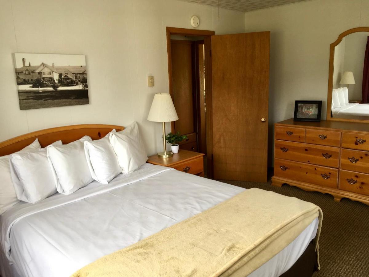 Maxwelton Braes Lodge & Golf Course Бейлис Харбър Екстериор снимка