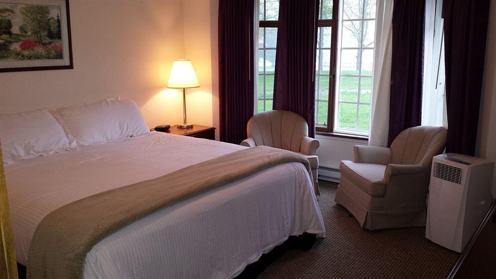 Maxwelton Braes Lodge & Golf Course Бейлис Харбър Екстериор снимка