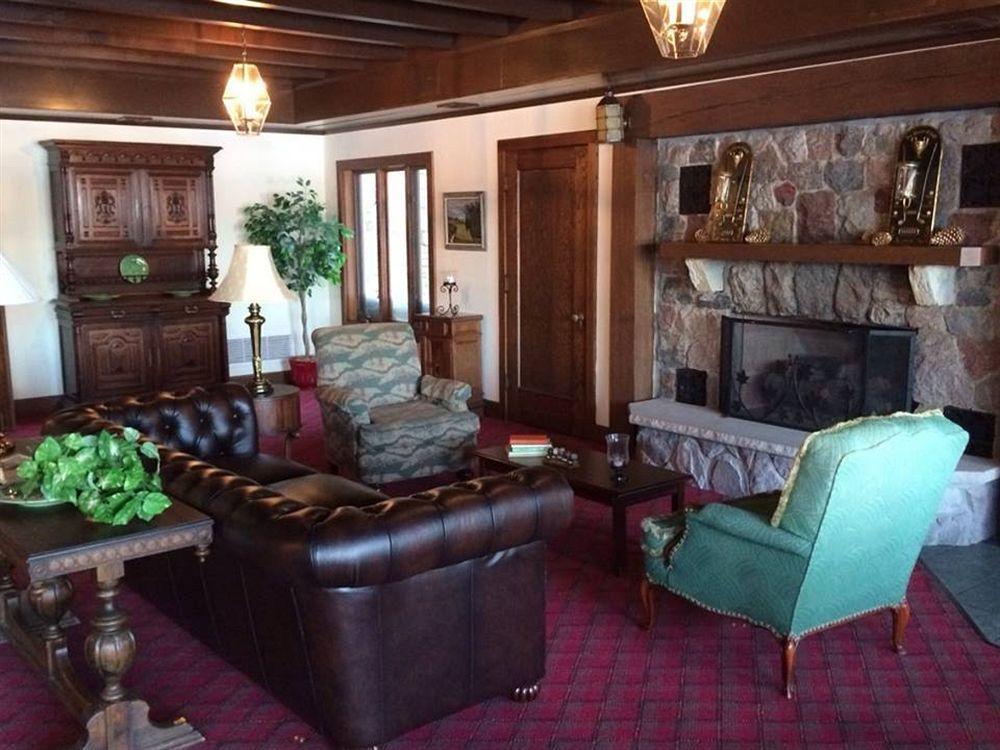 Maxwelton Braes Lodge & Golf Course Бейлис Харбър Екстериор снимка