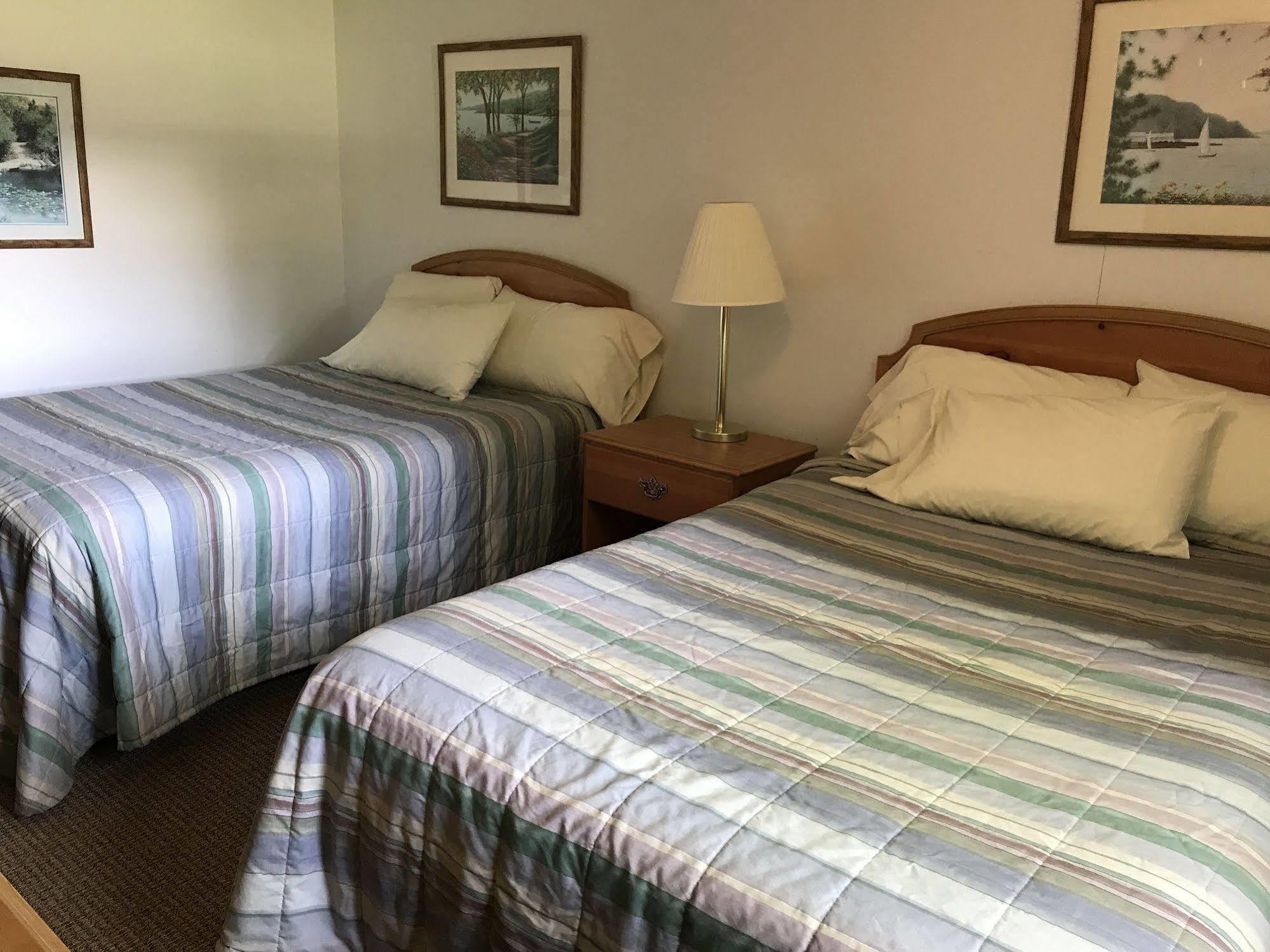 Maxwelton Braes Lodge & Golf Course Бейлис Харбър Екстериор снимка